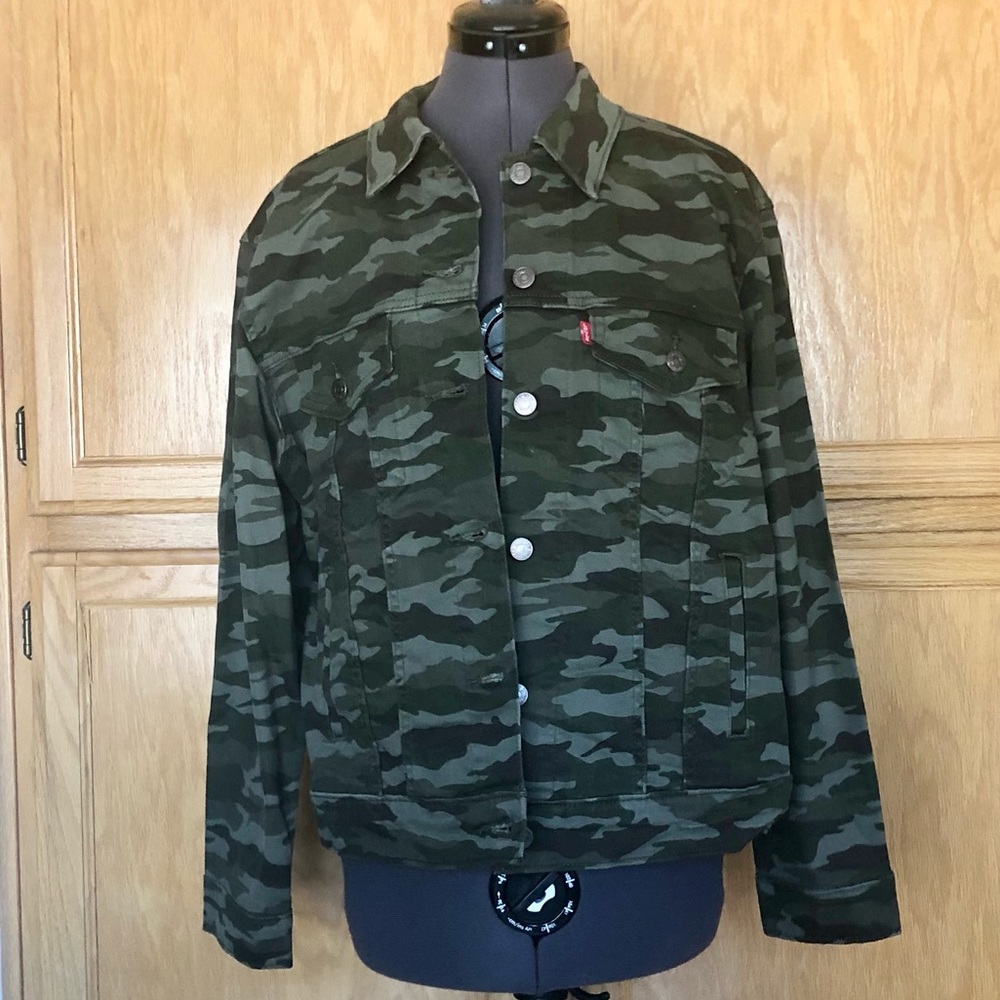 Levi’s Jacket - Picture 4 of 10